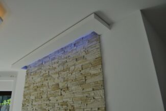 indirekte Beleuchtung und Deckensegel