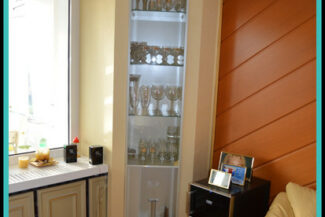 Einbauschrank auf Maß mit Leuchtmittel